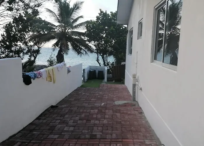 Caranavilla * Anse Etoile